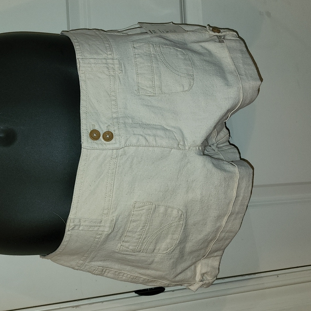 Women's khaki shorts